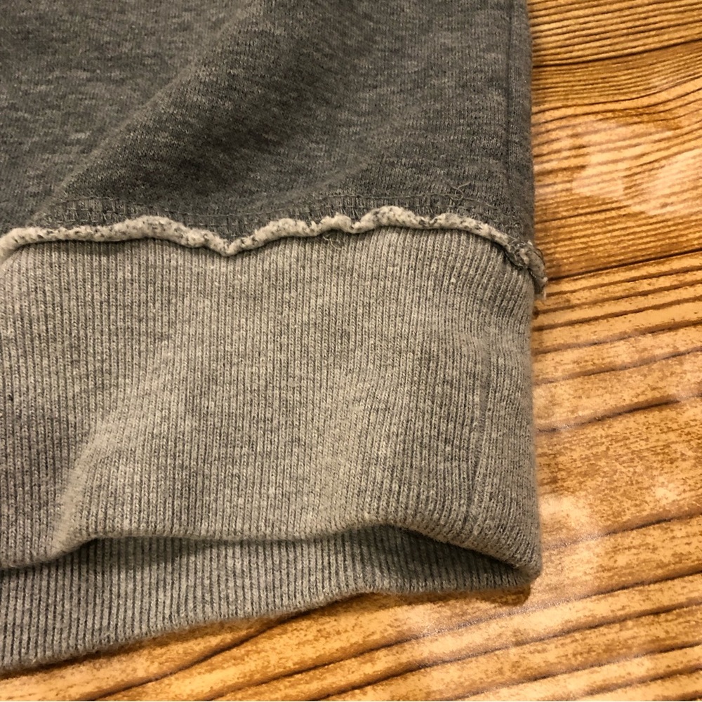 Small Universal Studios Griffindor Sweatshirt Har… - image 2